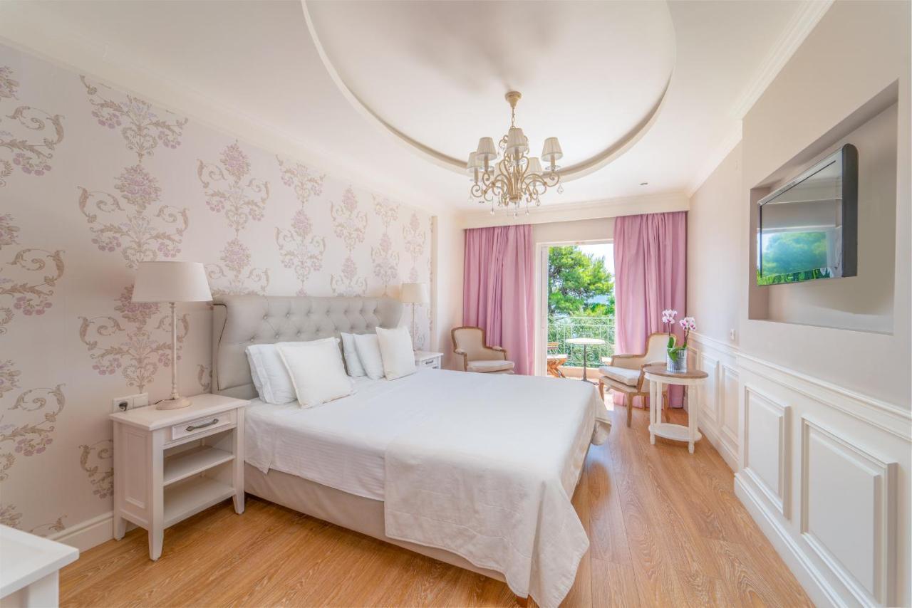 Orion Hotel نيدري المظهر الخارجي الصورة